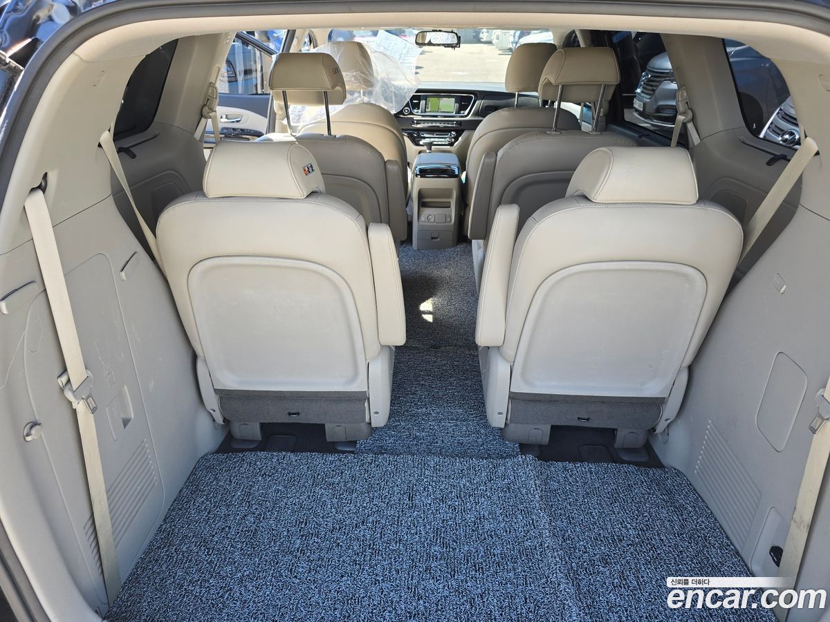 Kia Canival