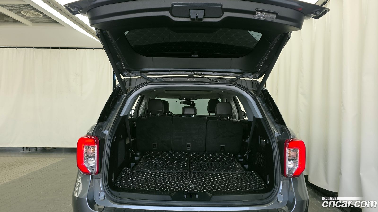 Ford Explorer Mk6