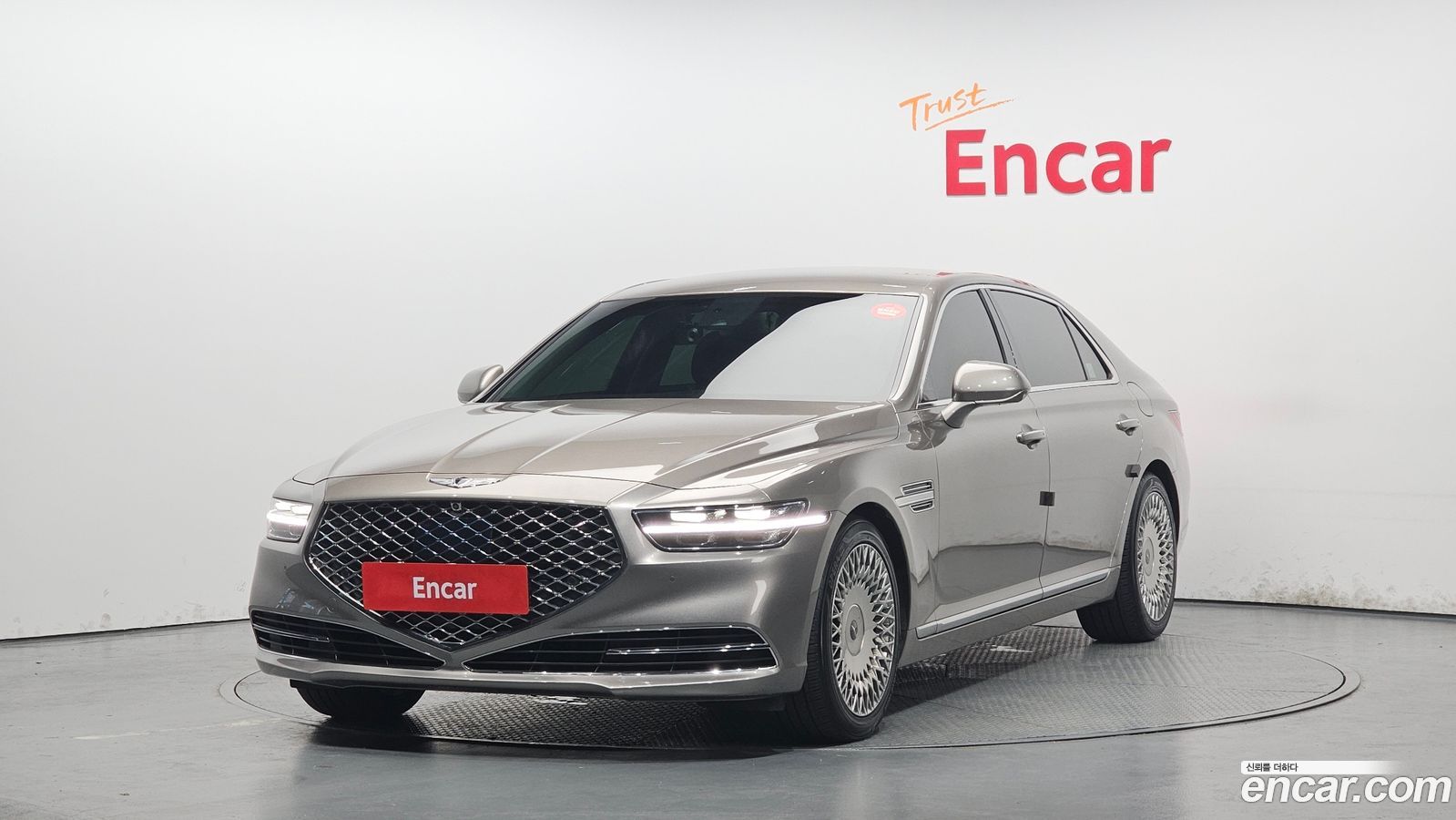 Genesis G90