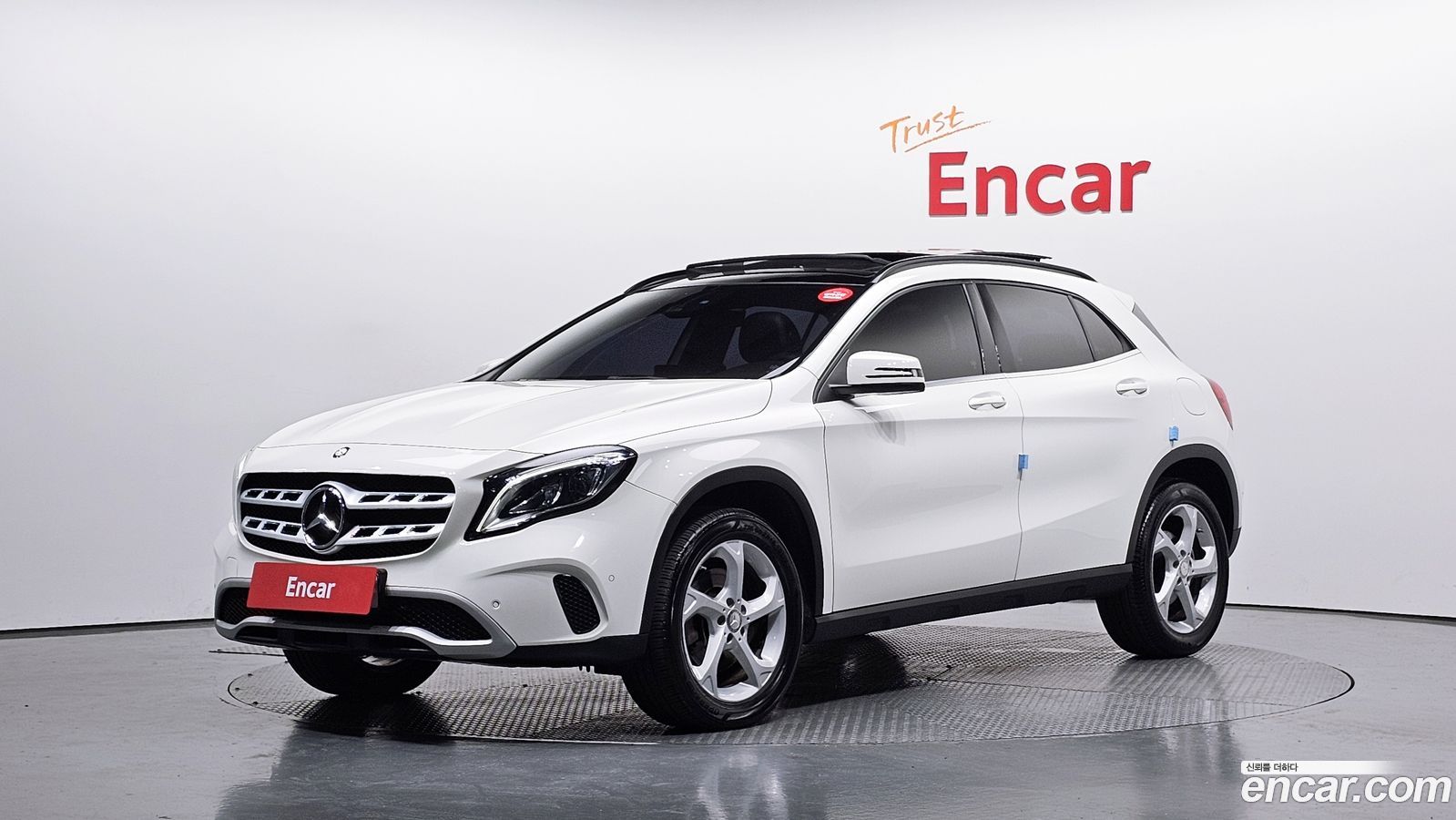 Mercedes-Benz GLA-Class
