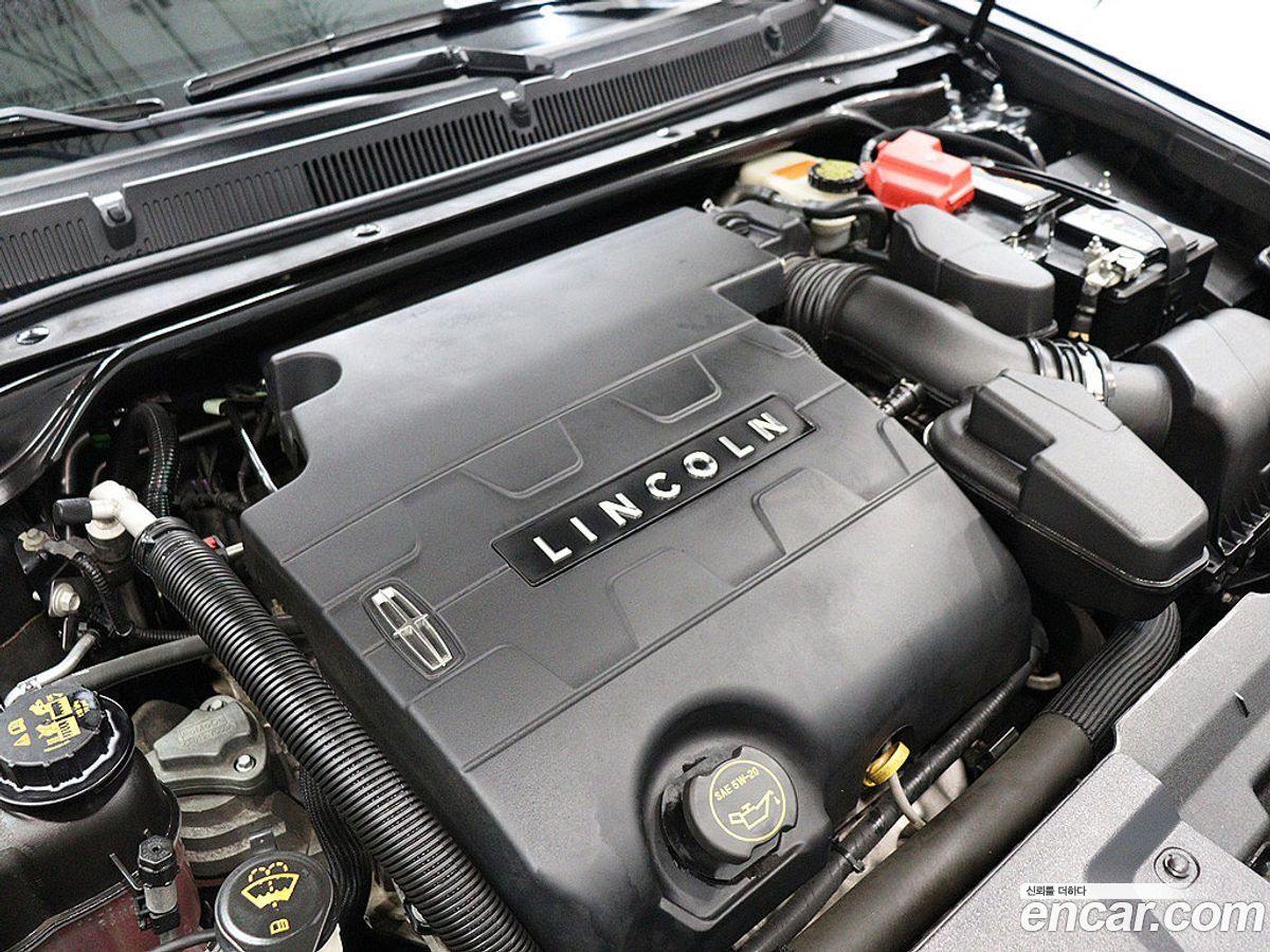 Lincoln MKS