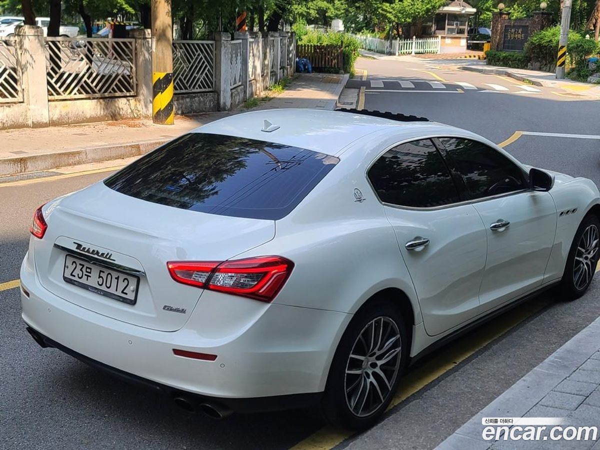Maserati Ghibli
