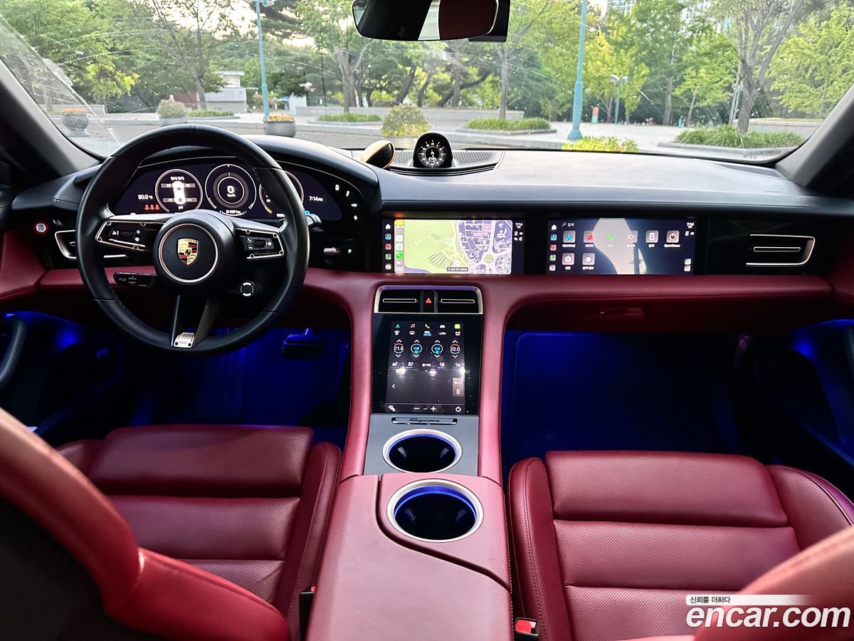 Porsche Taycan