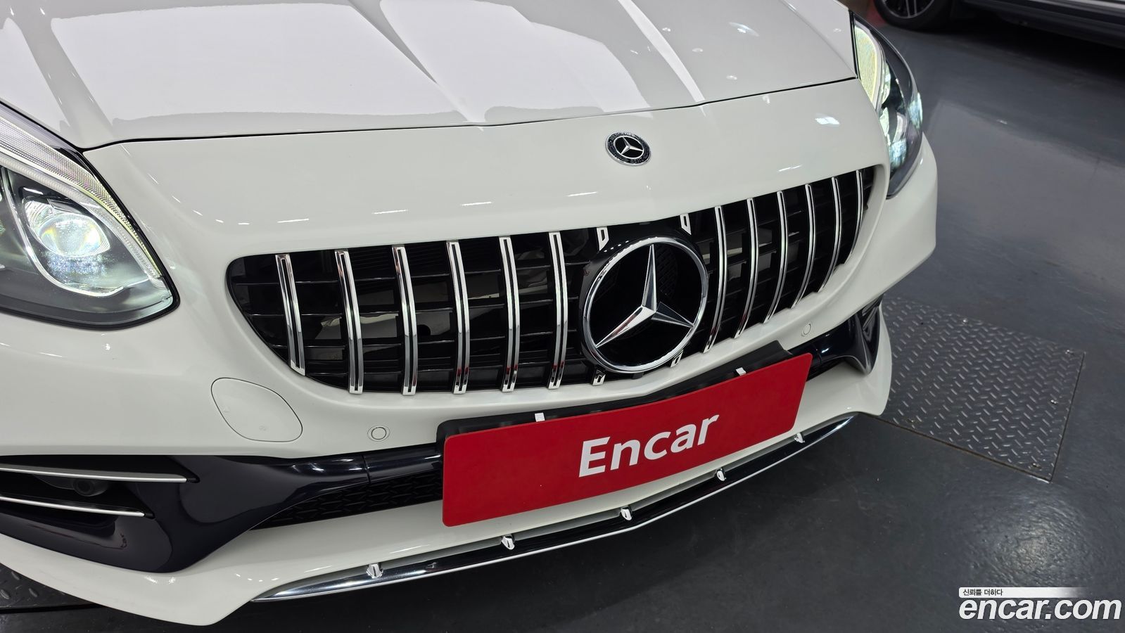 Mercedes-Benz SLC-Class
