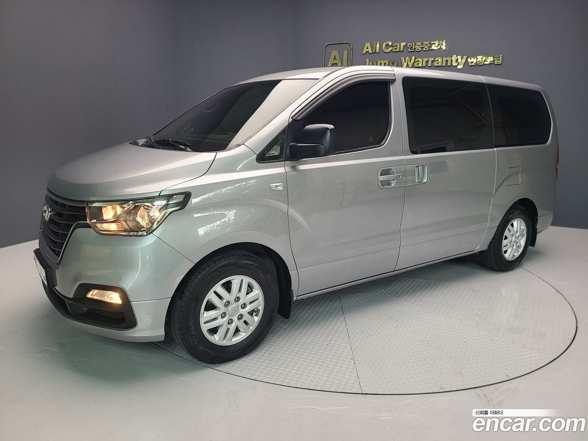 Hyundai Starex