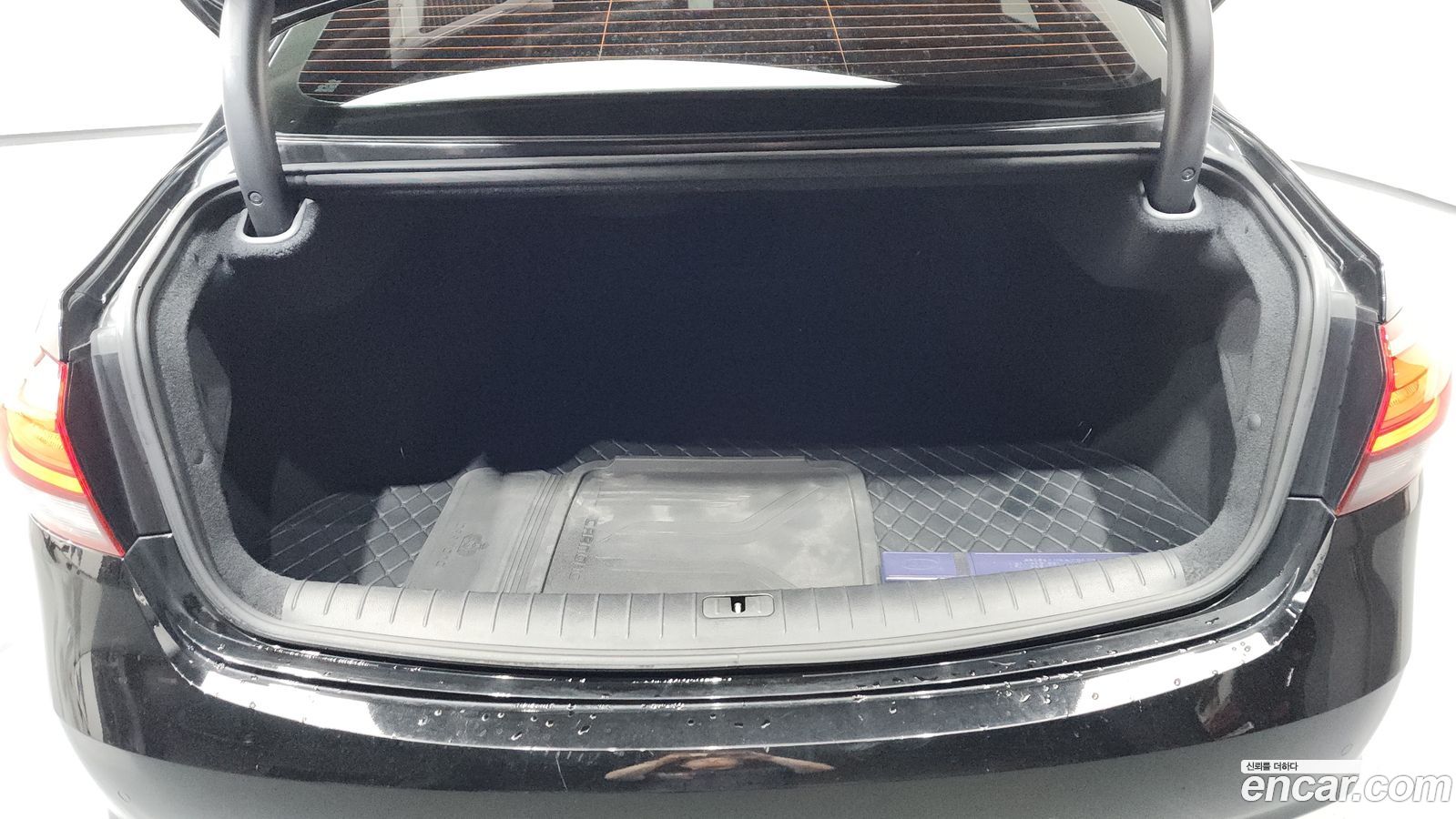 Hyundai Aslan