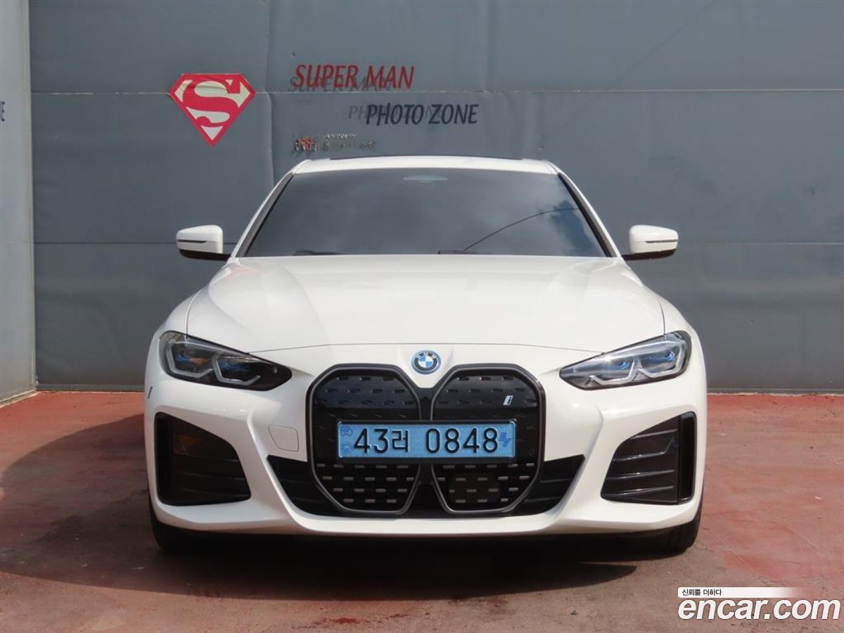 BMW i4