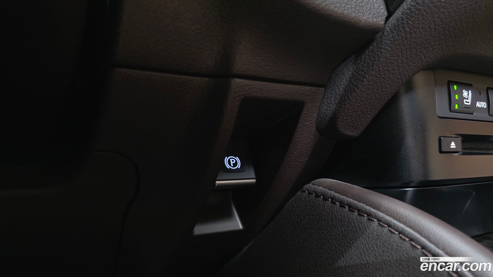 Lexus ES Mk7
