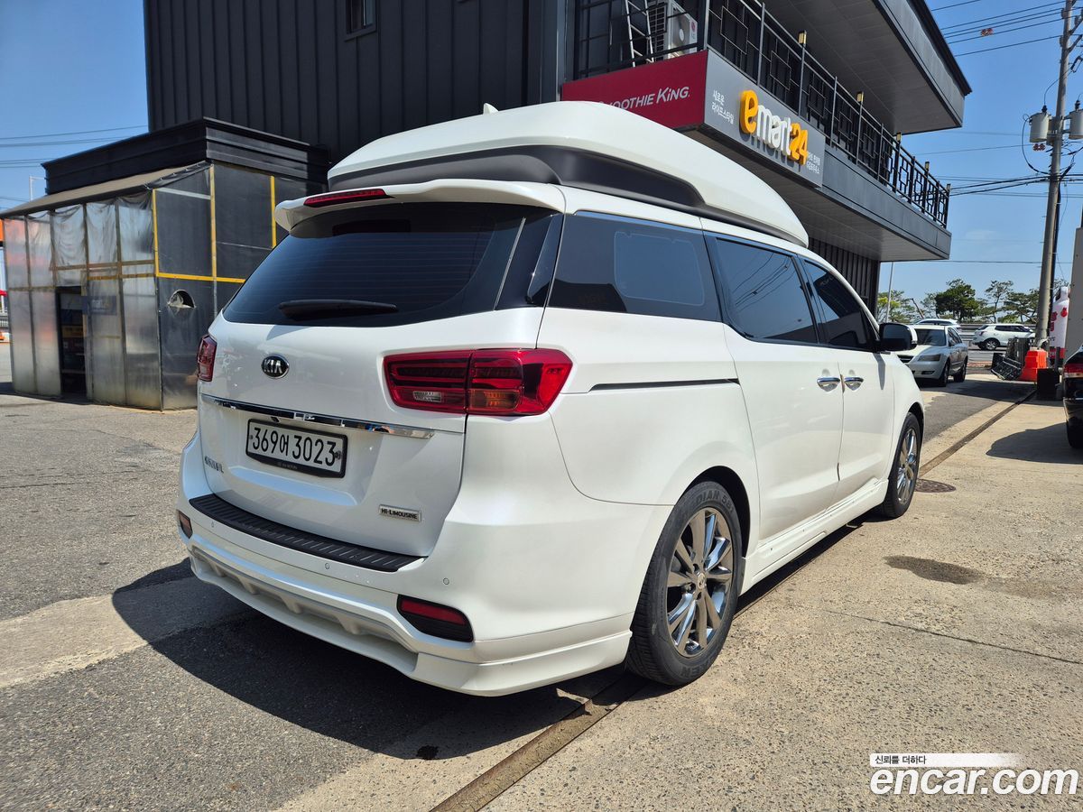 Kia Canival
