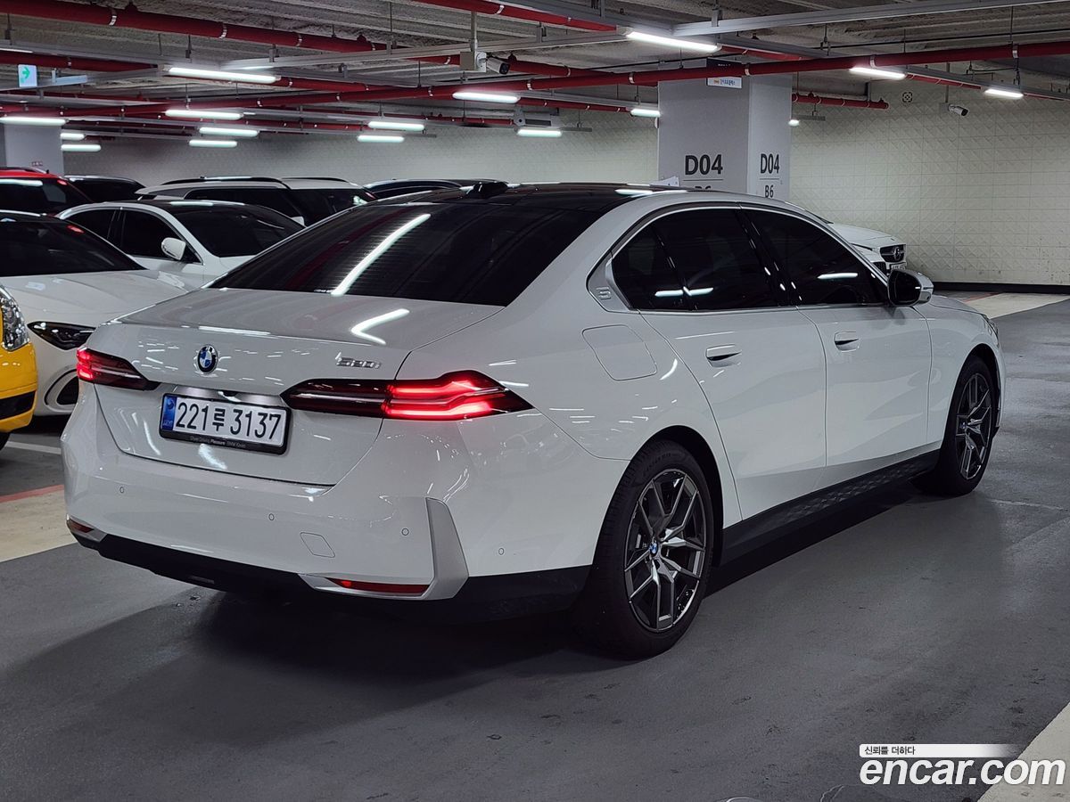 BMW 5-Series