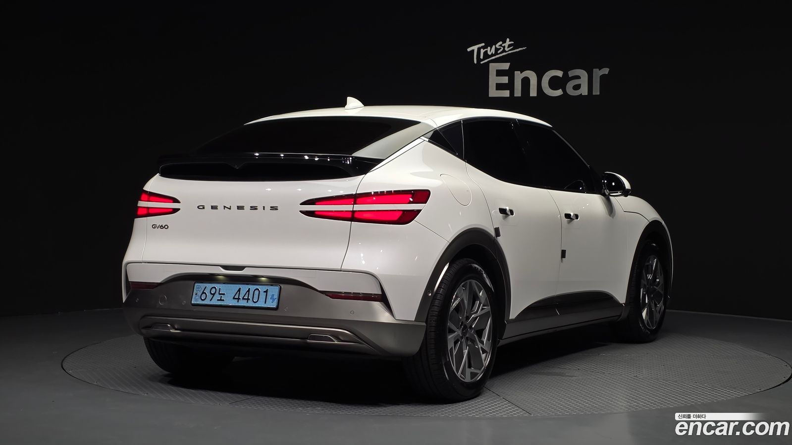 Genesis GV60