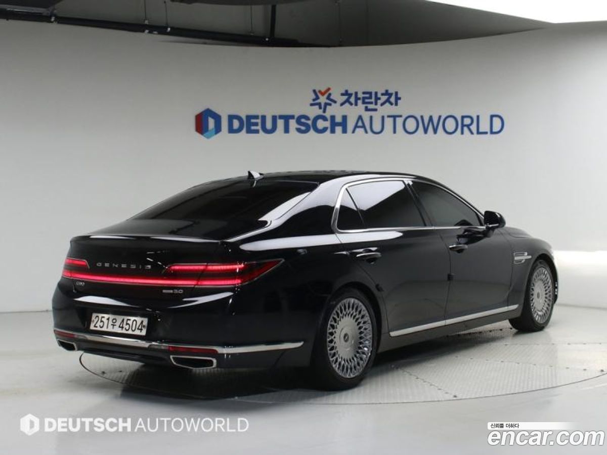 Genesis G90