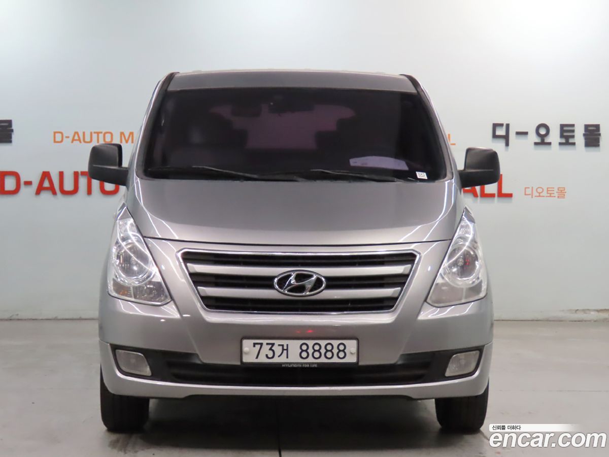 Hyundai Starex