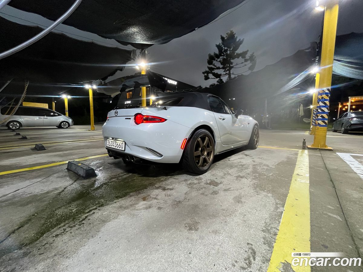Mazda MX-5 Miata