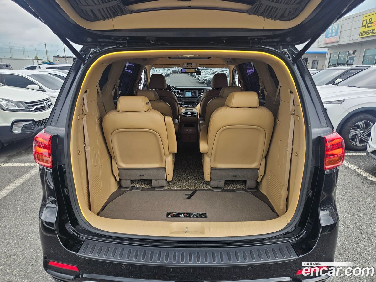 Kia Canival