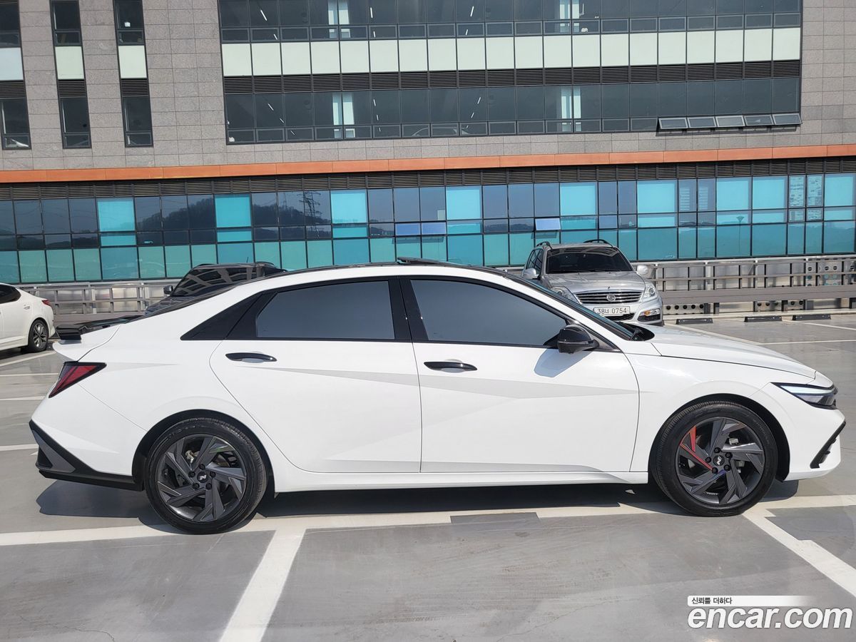Hyundai AVANTE