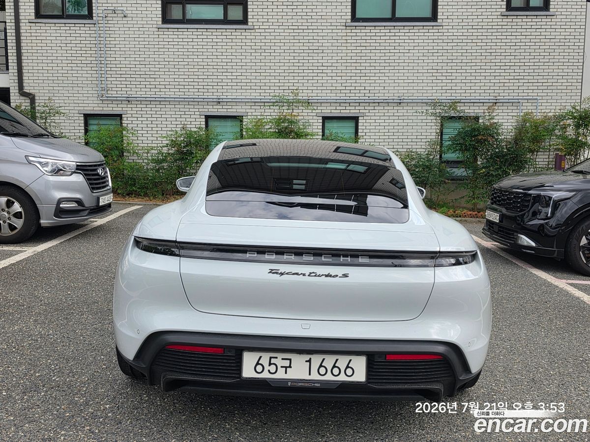 Porsche Taycan