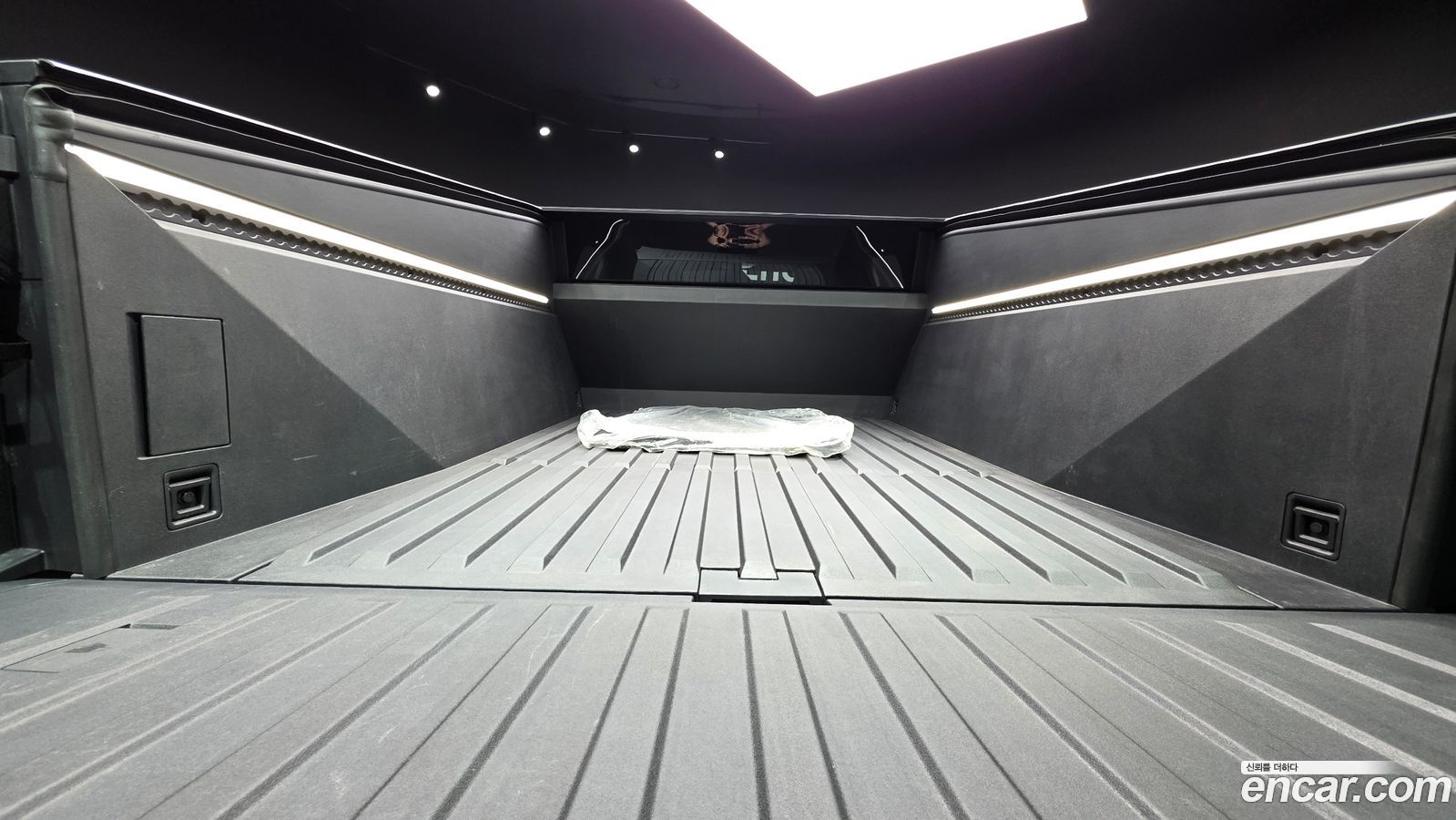 Tesla Cybertruck