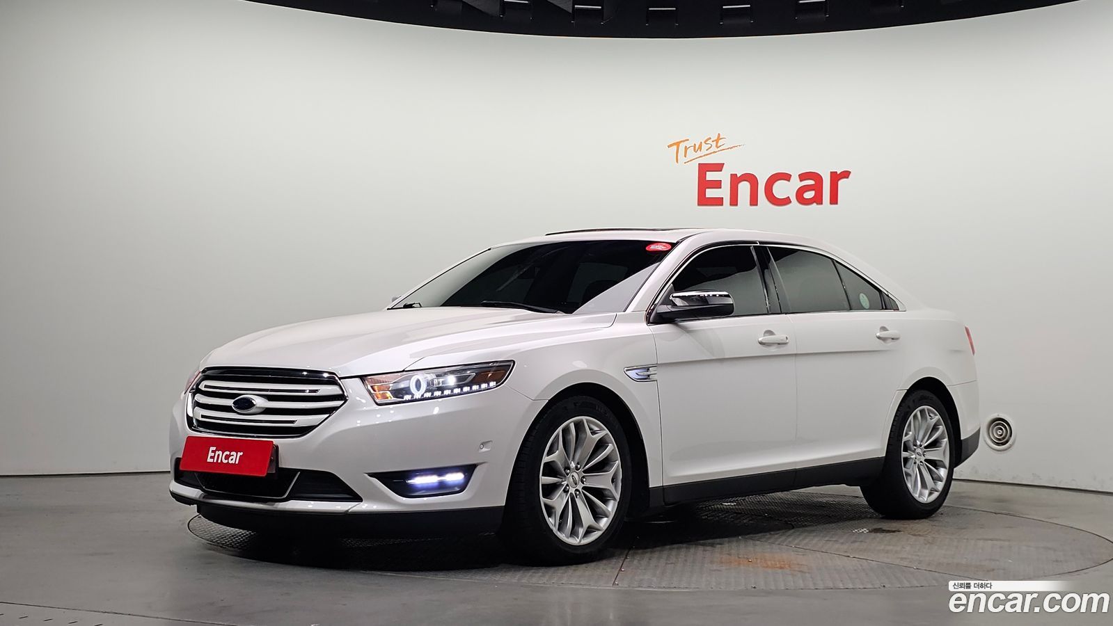 Ford Taurus