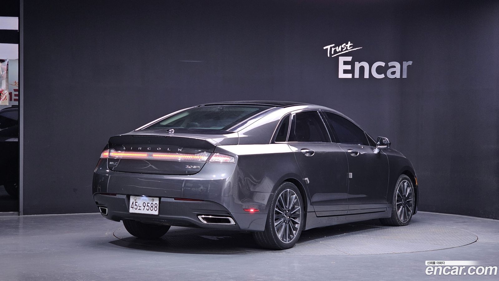 Lincoln MKZ