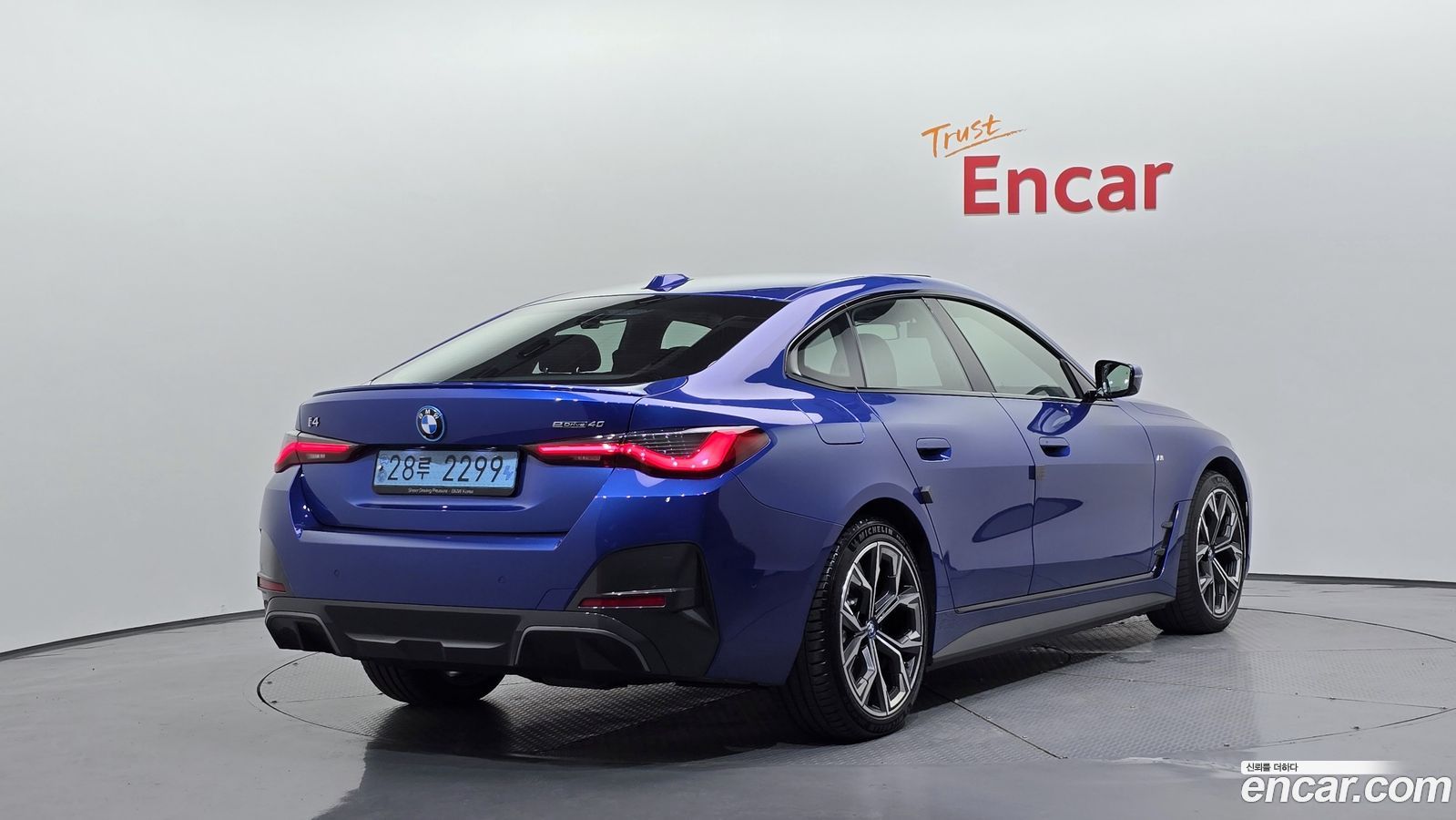 BMW i4