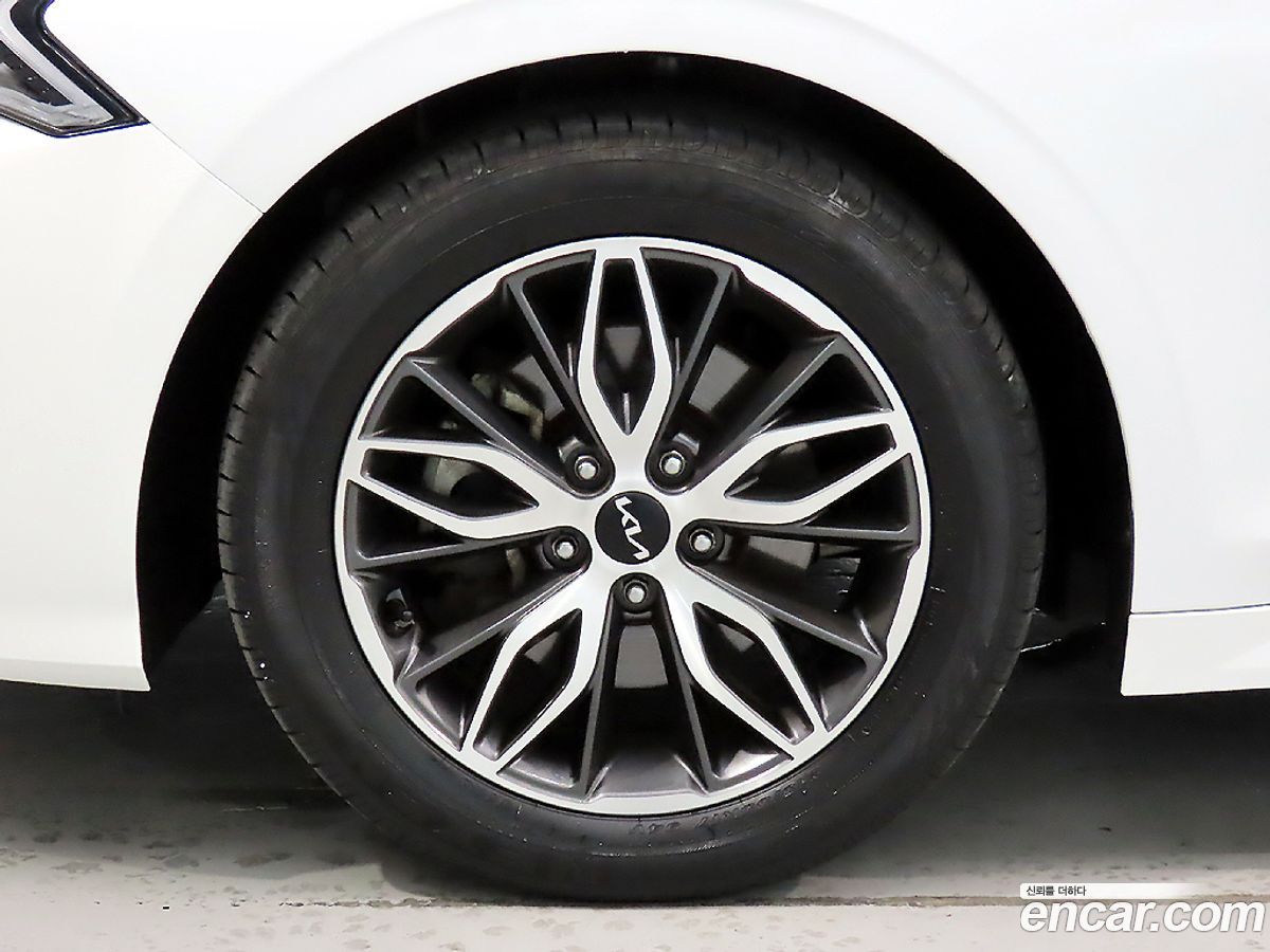 Kia K5 Mk3