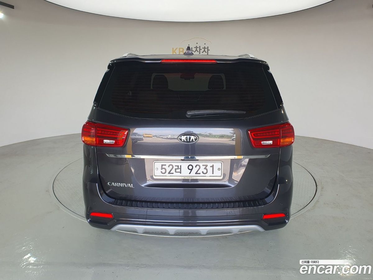 Kia Canival