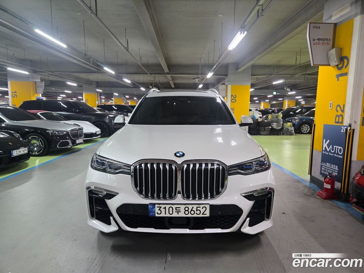 BMW X7