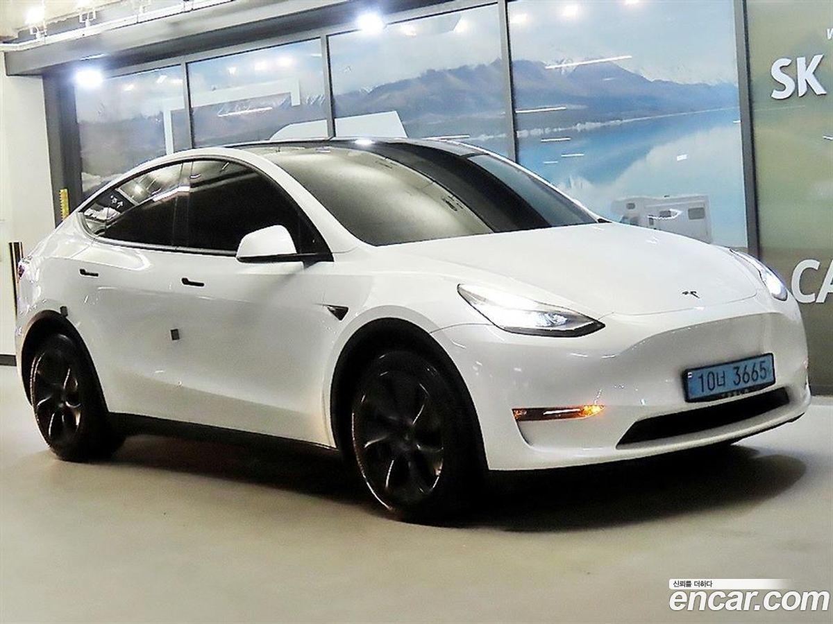Tesla Model Y