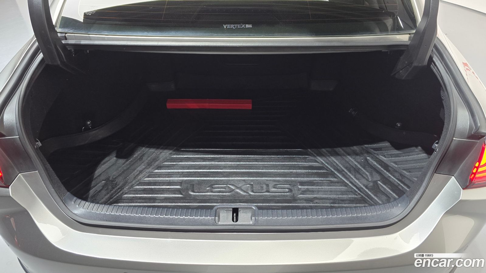 Lexus ES Mk7