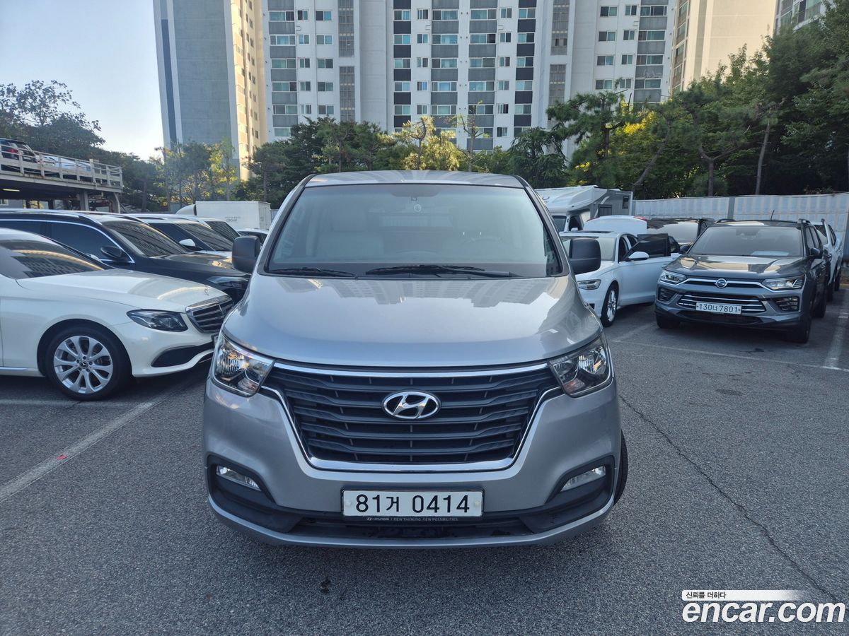 Hyundai Starex