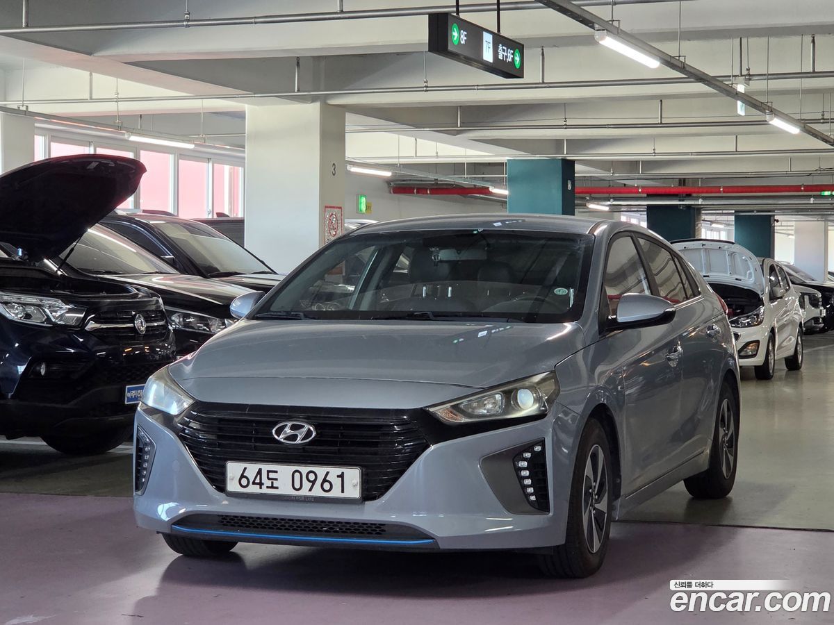 Hyundai Ioniq