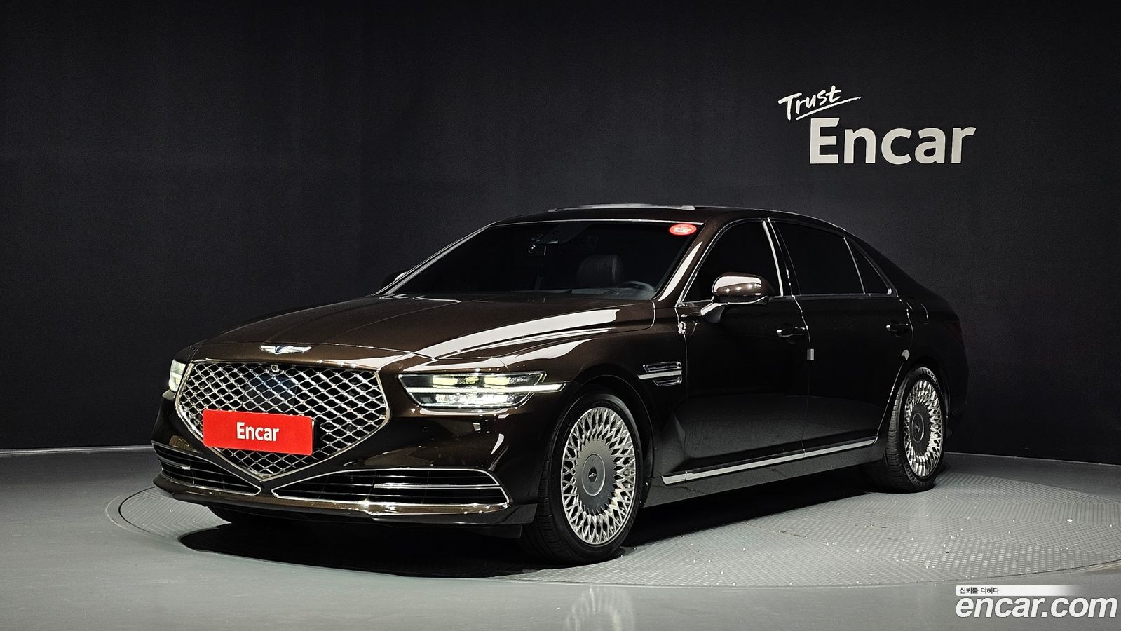 Genesis G90
