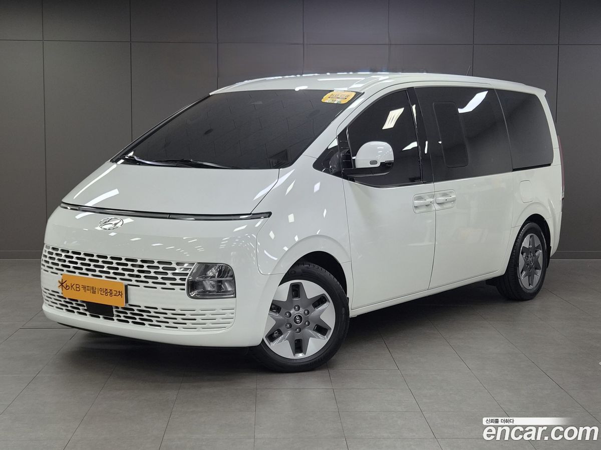 Hyundai Staria