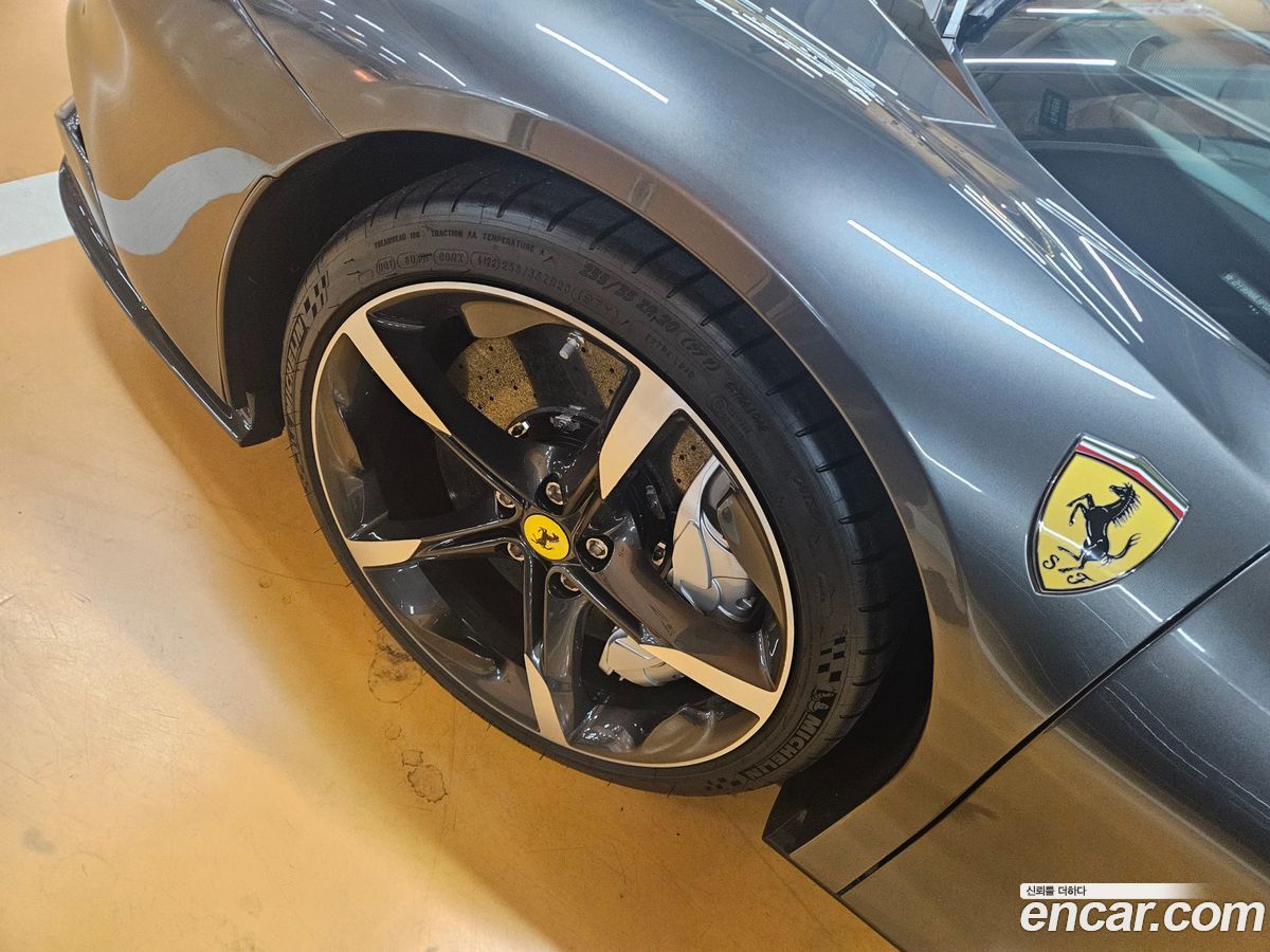 Ferrari SF90 Spider