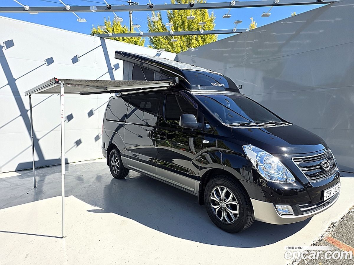 Hyundai Starex
