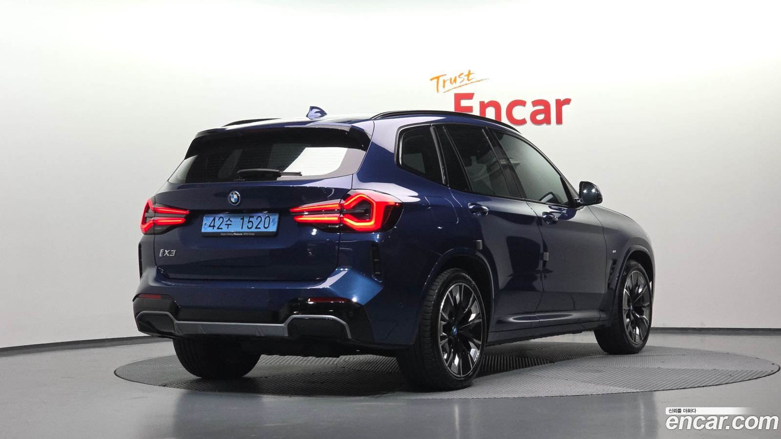 BMW iX3