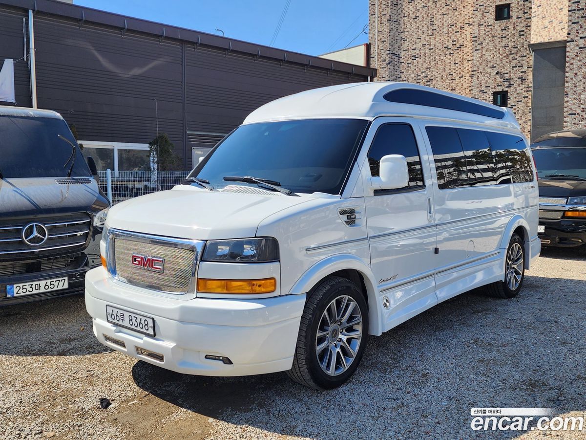 GMC Savana