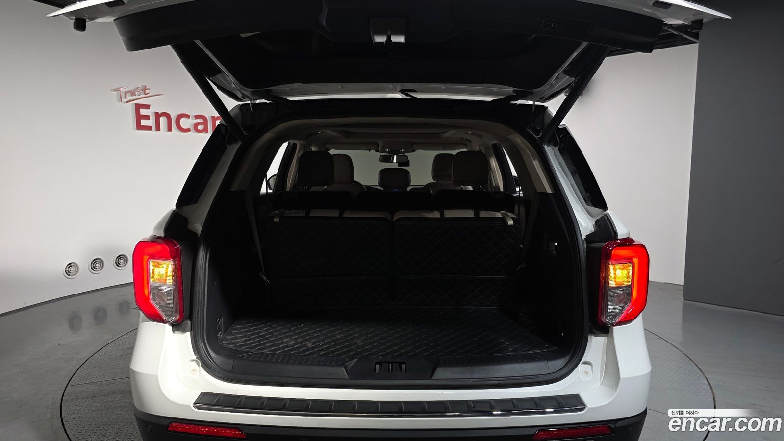Ford Explorer Mk6