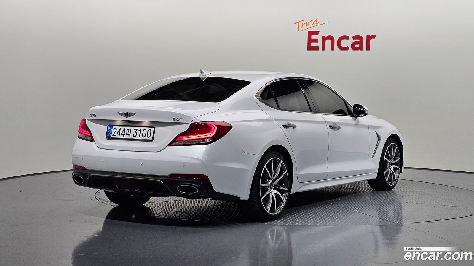 Genesis G70
