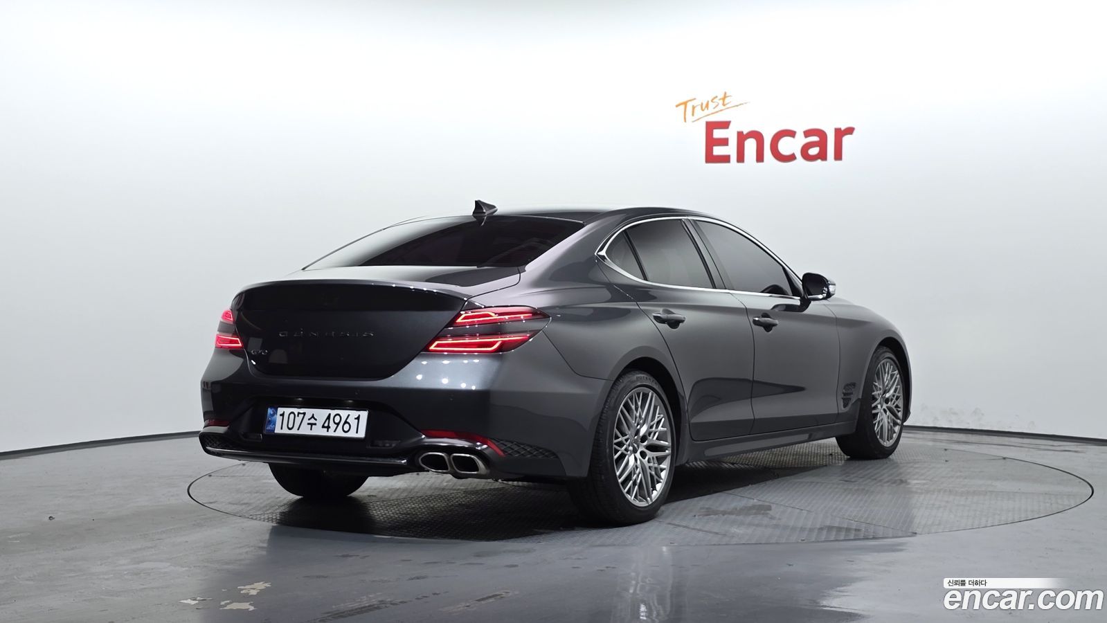 Genesis G70