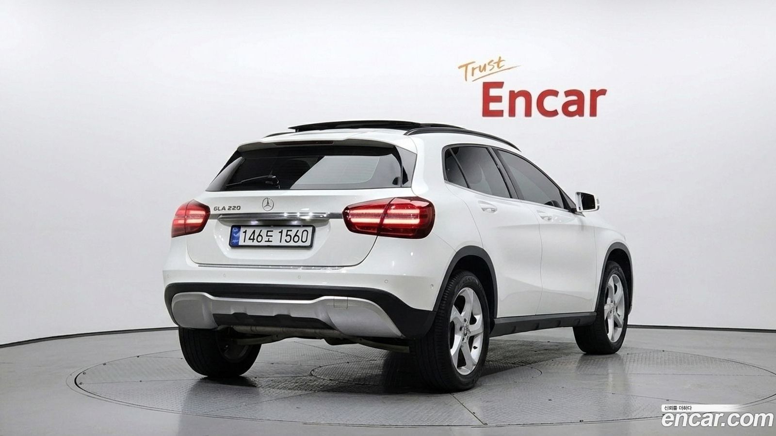 Mercedes-Benz GLA-Class