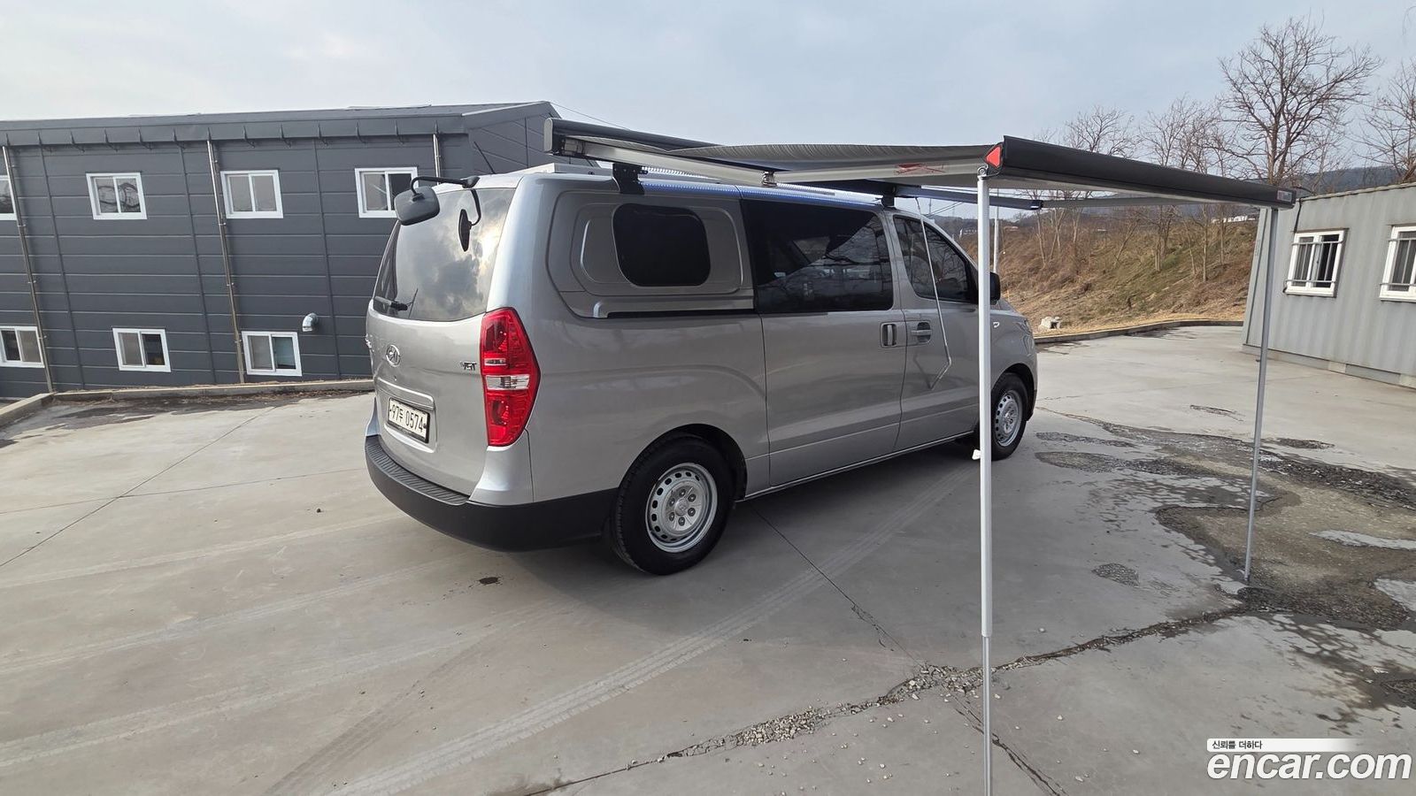 Hyundai Starex