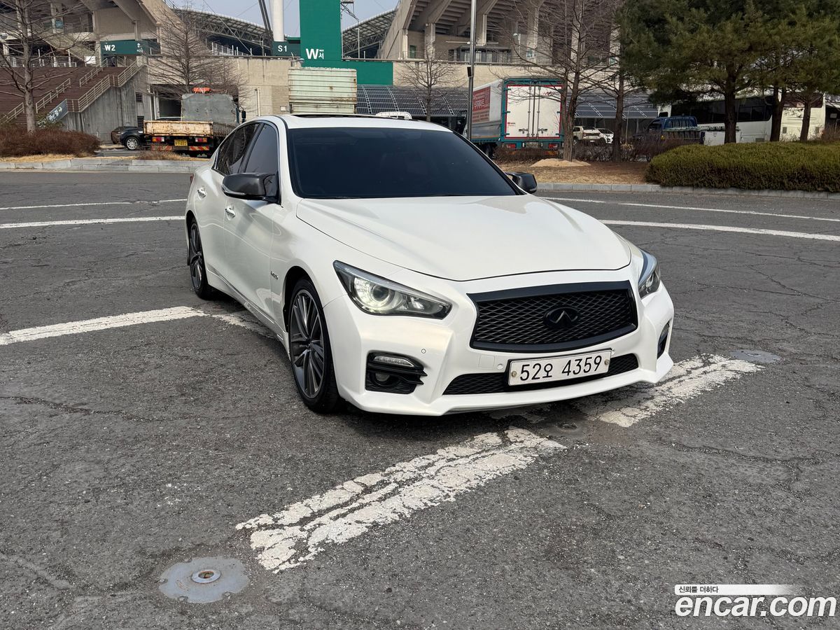 Infiniti Q50
