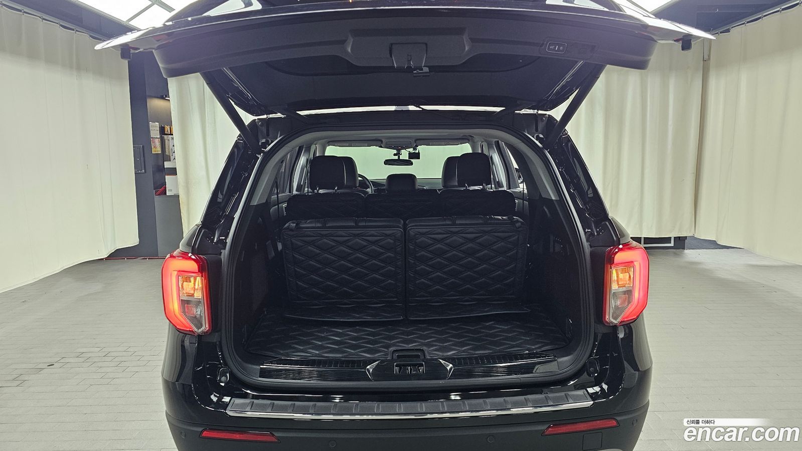 Ford Explorer Mk6