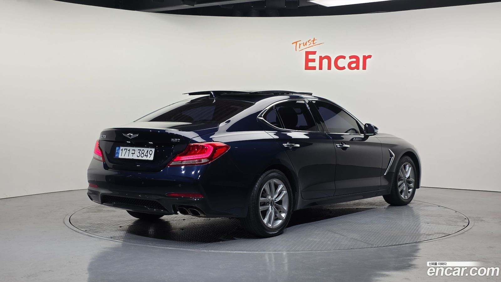 Genesis G70