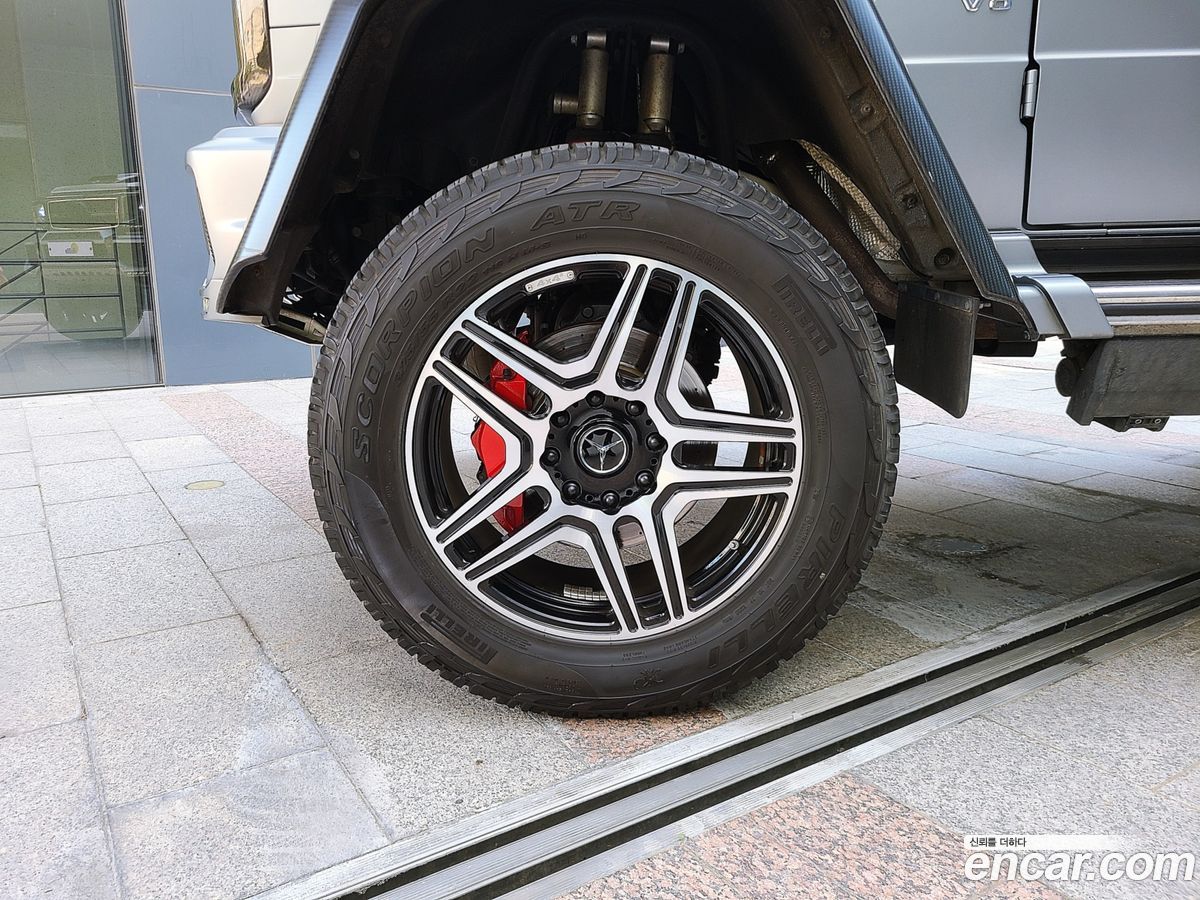 Mercedes-Benz G-Class