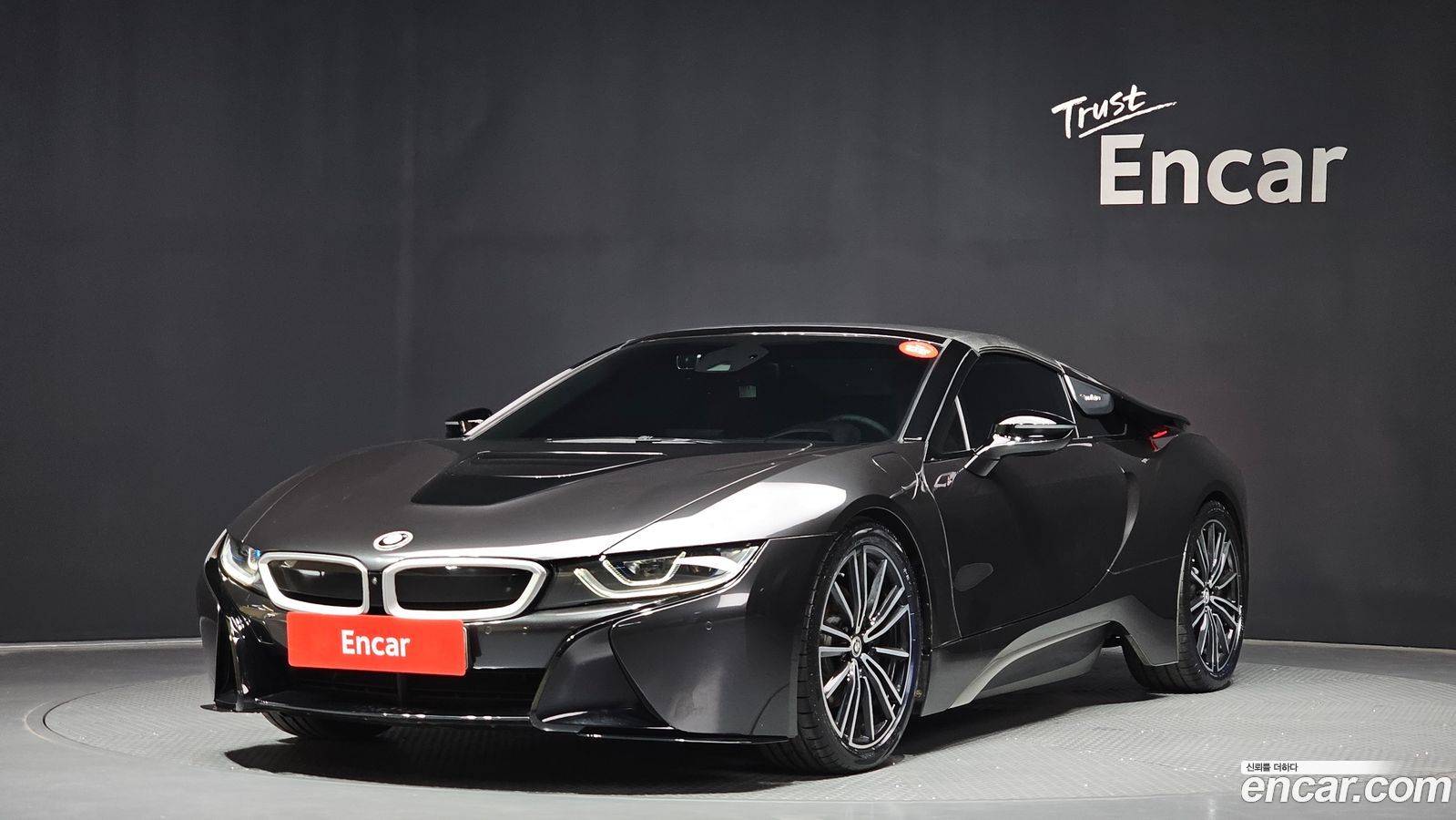BMW i8