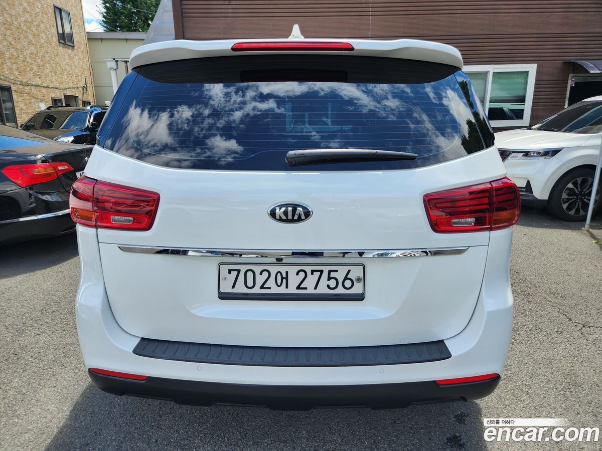 Kia Canival