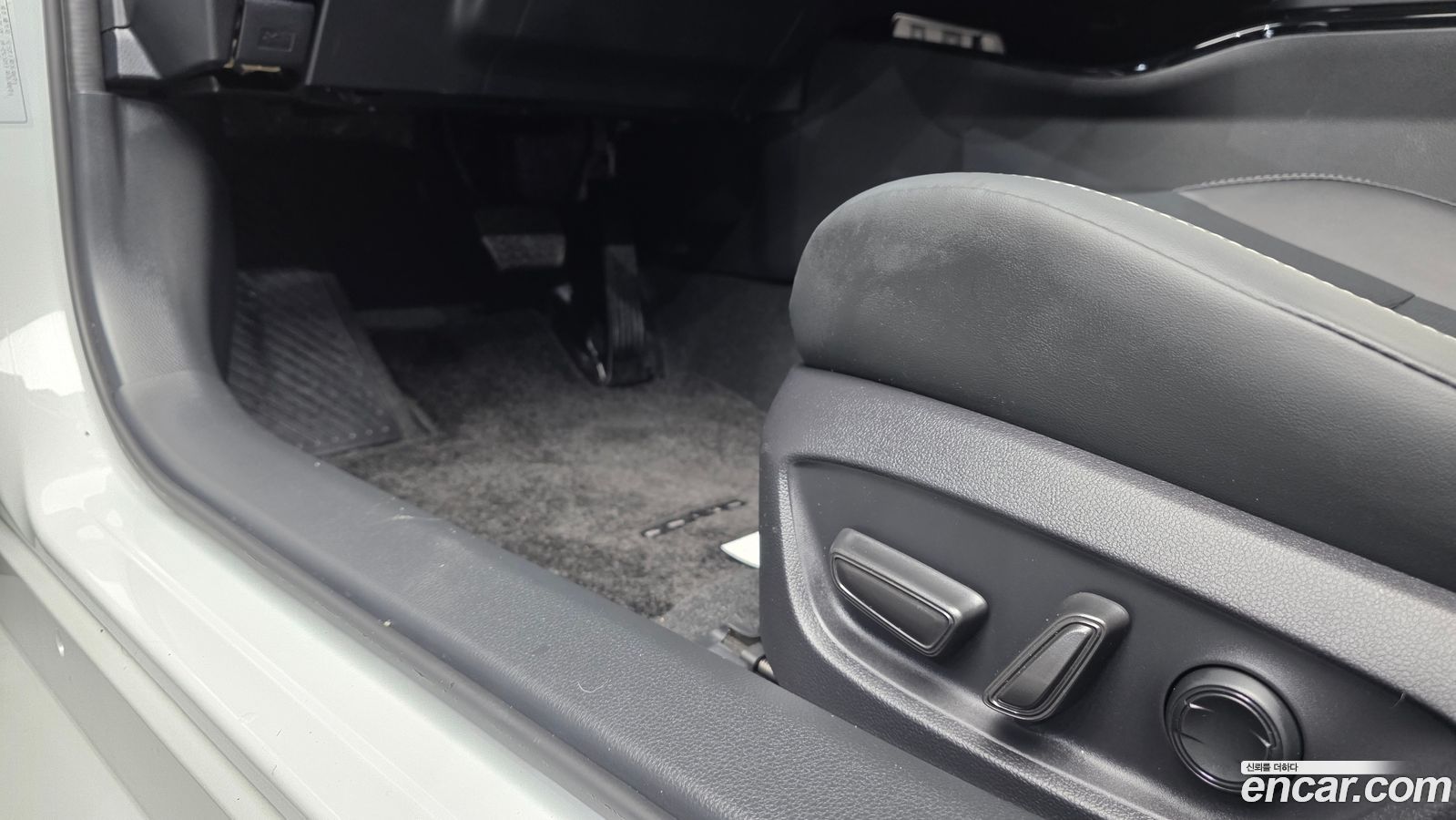 Toyota Prius Mk5
